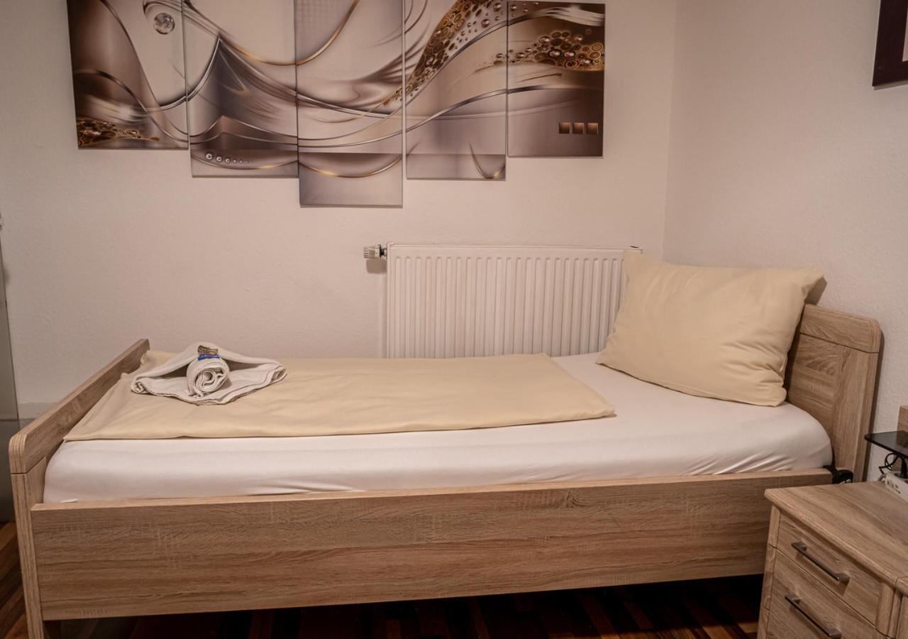 Hotel Bouzid - Laatzen Dış mekan fotoğraf