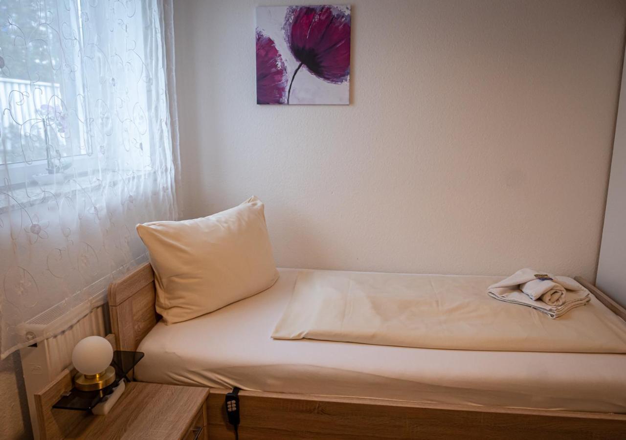 Hotel Bouzid - Laatzen Dış mekan fotoğraf